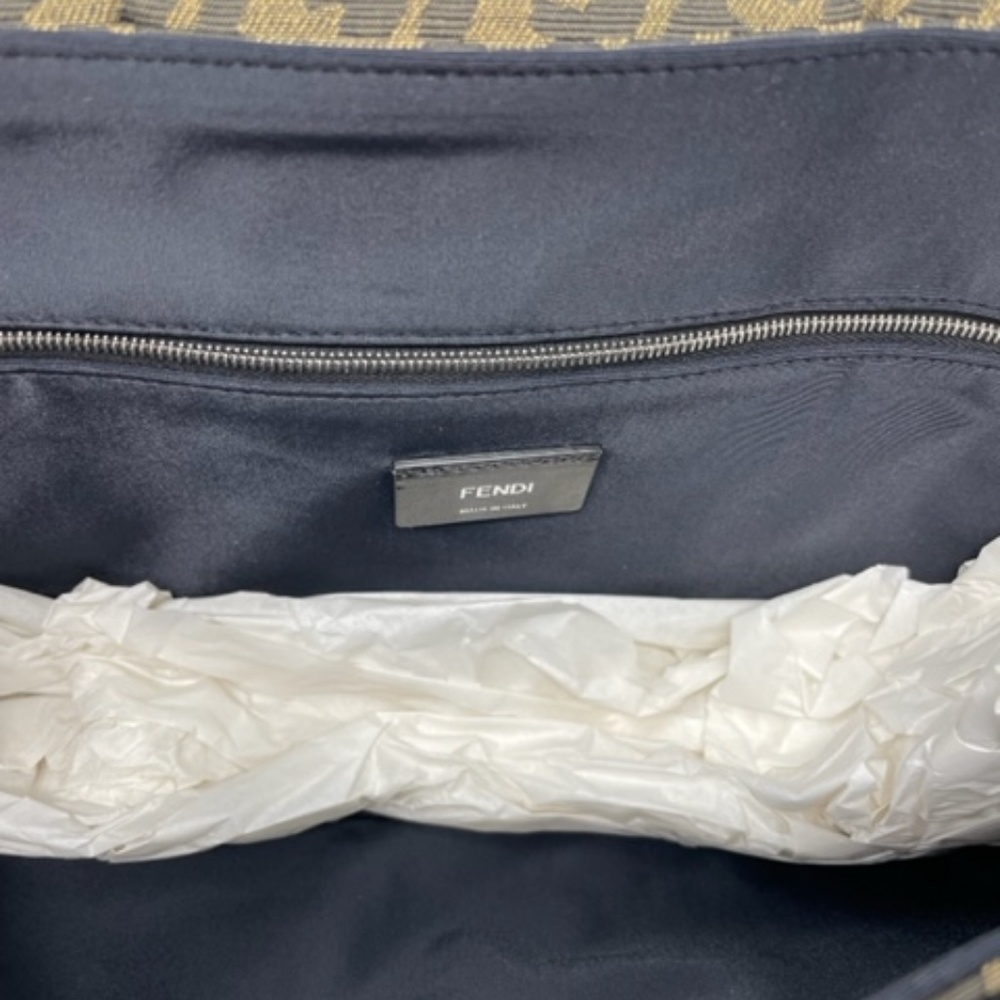 Fendi FF Vertigo Large Baguette Messenger Bag - Picture 8 of 9